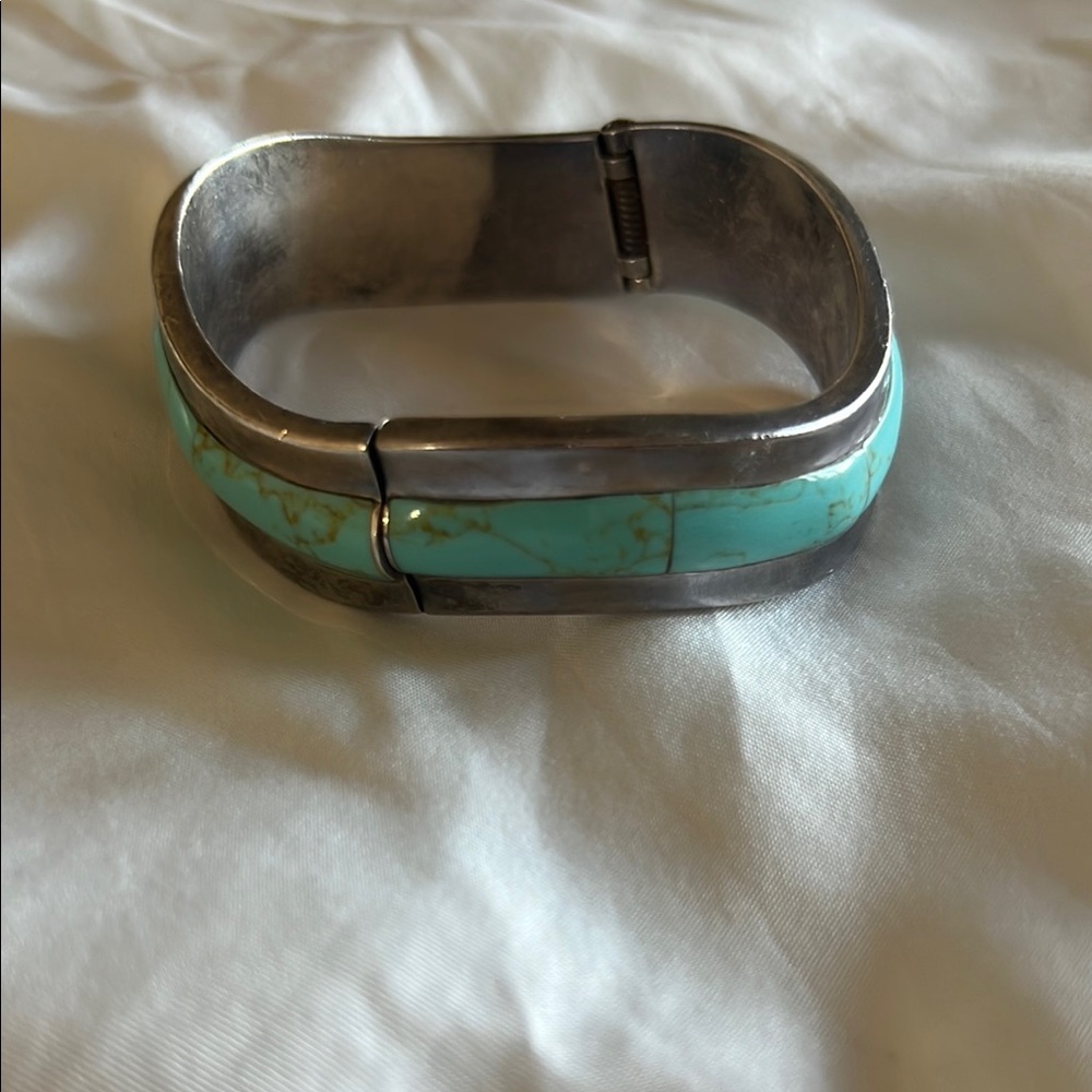 Silver and Turquoise Bracelet 925 hinged cuff